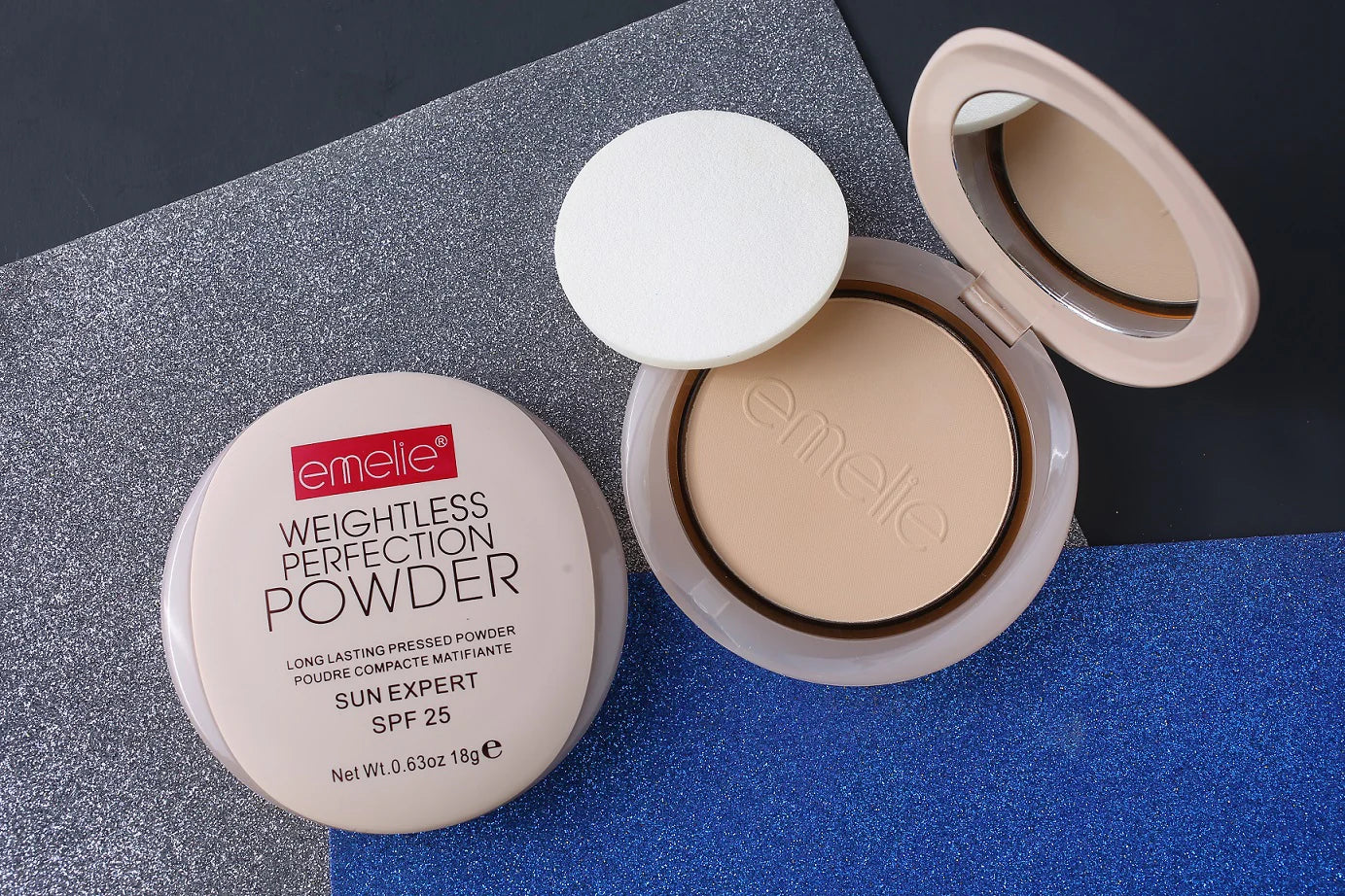 Emelie | Weightless Perfect Compact Powder